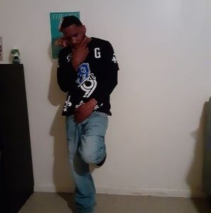 Meet your Posher, Nicholas